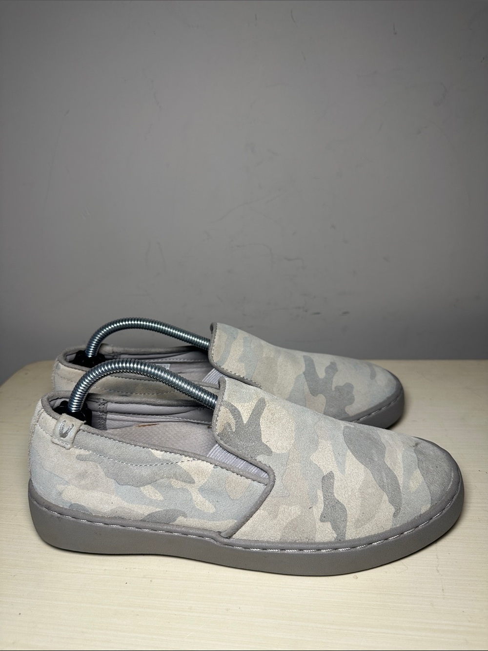 Vionic Pro grip slip resistant Slip-On Avery Camo Suede Sneakers in Light Gray